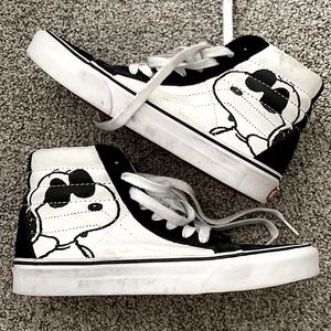 Snoopy Vans